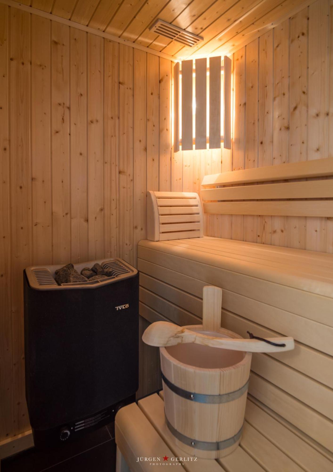 Ostsee - Reetdachhaus Nr 7 "Haddock" Im Strand Resort Heiligenhafen Exterior foto